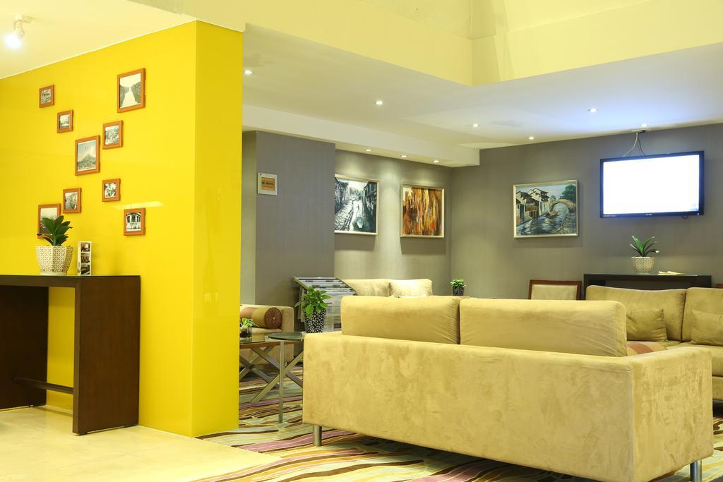 ווקסי Days Inn Frontier Wuxi מראה חיצוני תמונה