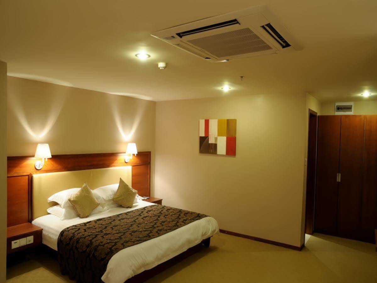 ווקסי Days Inn Frontier Wuxi מראה חיצוני תמונה